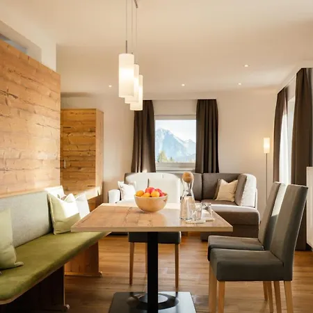 Haus Schoenblick Daire Seefeld in Tirol