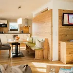 Apartament Haus Schoenblick Seefeld w Tirolu